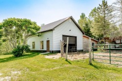Garage - 