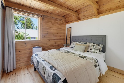 Master Bedroom - 182 Ch. Murray, La Pêche, QC - Indoor Photo Showing Bedroom