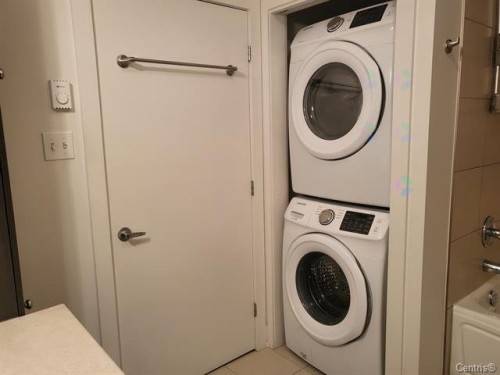 Salle de bains - 308-35 Av. Ernest-Rochette, La Prairie, QC - Indoor Photo Showing Laundry Room