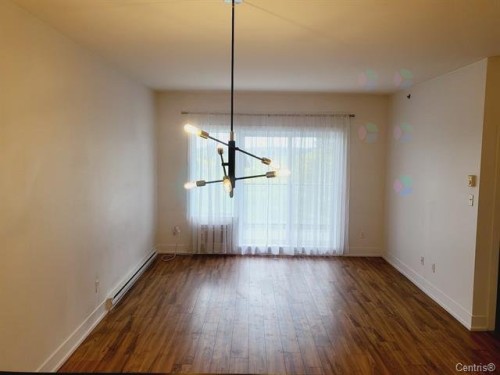 Salon - 308-35 Av. Ernest-Rochette, La Prairie, QC - Indoor Photo Showing Other Room