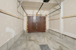 Garage - 