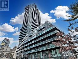 2202 - 825 CHURCH STREET Toronto, ON M4W 3Z4