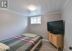 Bedroom - 