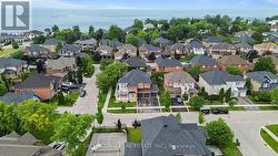 29 DELROSA WAY  Hamilton, ON L8E 6E5