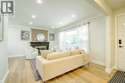 328 Isack, Windsor, ON 