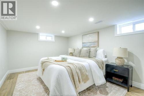 328 Isack, Windsor, ON 