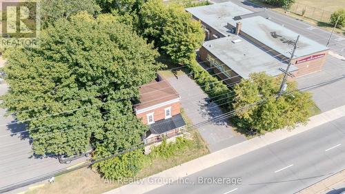 713 St Laurent Boulevard, Ottawa, ON 