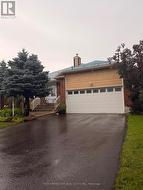 52 JARLAN TERRACE  Ottawa, ON K2L 3L3