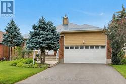 52 JARLAN TERRACE  Ottawa, ON K2L 3L3