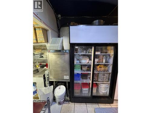 8542 Granville Street, Vancouver, BC 