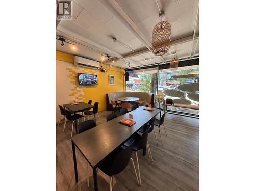 8542 Granville Street, Vancouver, BC 