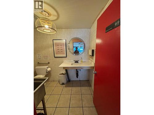 8542 Granville Street, Vancouver, BC 