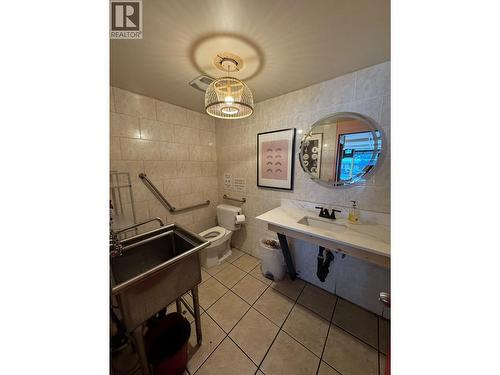 8542 Granville Street, Vancouver, BC 
