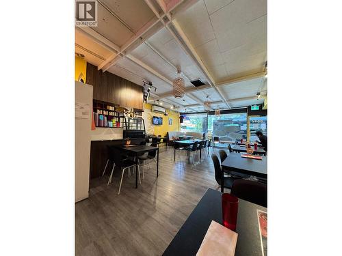 8542 Granville Street, Vancouver, BC 