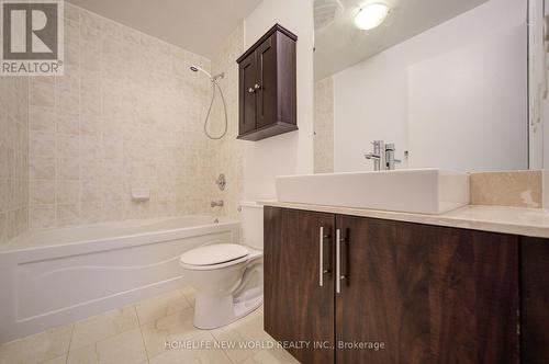 Bathroom - 4905 - 65 Bremner Boulevard, Toronto, ON 