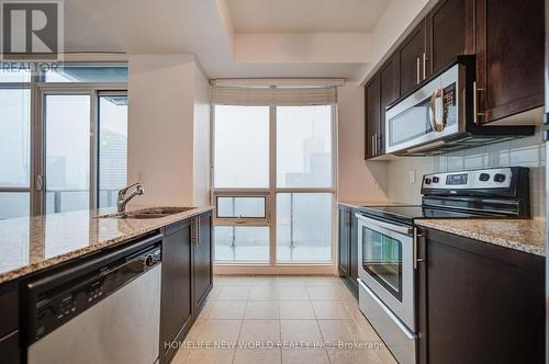 Kitchen - 4905 - 65 Bremner Boulevard, Toronto, ON 