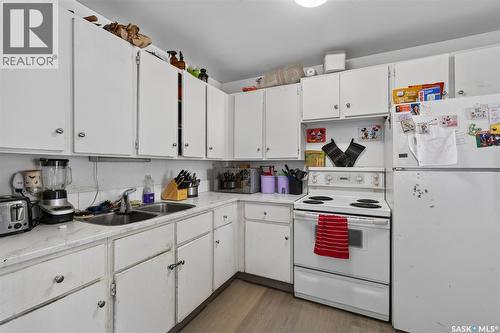 A/B 811 Steeves Avenue, Saskatoon, SK 