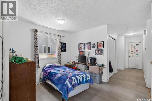 A/B 811 Steeves Avenue, Saskatoon, SK 