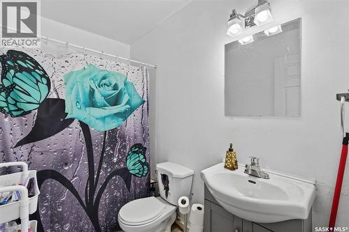 A/B 811 Steeves Avenue, Saskatoon, SK 