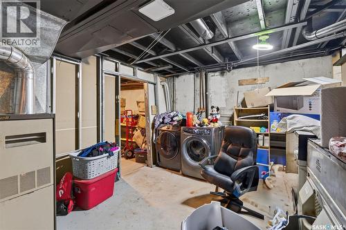 A/B 811 Steeves Avenue, Saskatoon, SK 