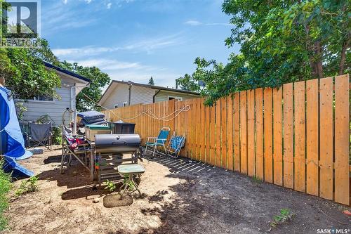 A/B 811 Steeves Avenue, Saskatoon, SK 