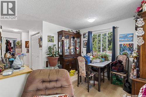A/B 811 Steeves Avenue, Saskatoon, SK 
