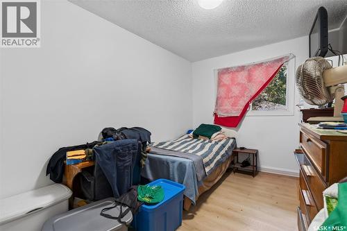 A/B 811 Steeves Avenue, Saskatoon, SK 