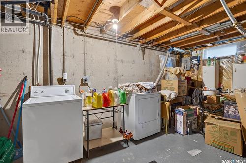 A/B 811 Steeves Avenue, Saskatoon, SK 