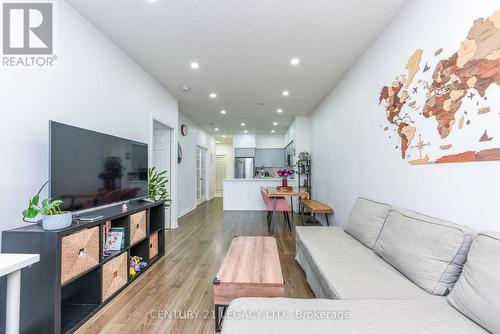 701 - 388 PRINCE OF WALES DRIVE  Mississauga, ON L5B 0A1