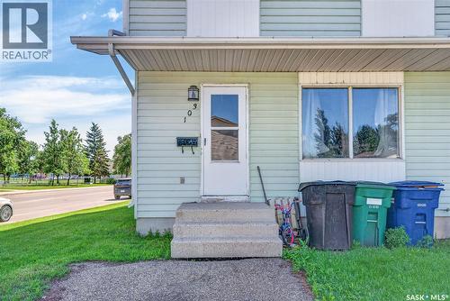 103-105 Davies Road, Saskatoon, SK 