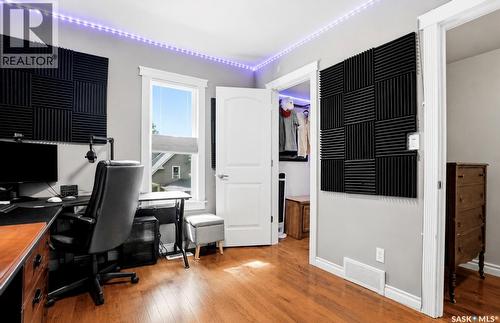 212 25Th Street W, Saskatoon, SK 