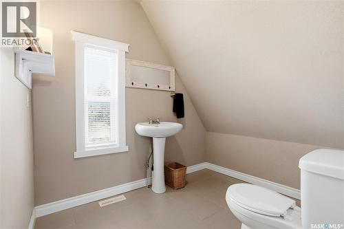 212 25Th Street W, Saskatoon, SK 