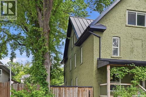 212 25Th Street W, Saskatoon, SK 