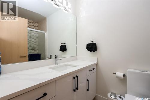 1541 Richardson Road, Saskatoon, SK - Indoor Photo Showing Bathroom