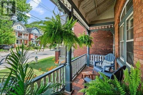 182 Fifth Avenue, Ottawa, ON 
