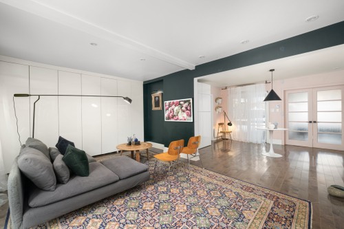 2042 Rue De Paris — photo 1