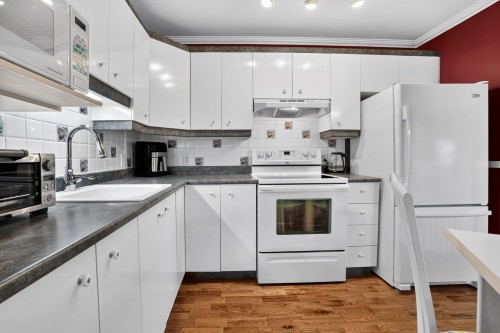 Kitchen - 665 2E Avenue, Montréal (Verdun/Île-Des-Soeurs), QC - Indoor Photo Showing Kitchen