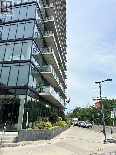 1804 490 2Nd Avenue S, Saskatoon, SK - Outdoor With Balcony