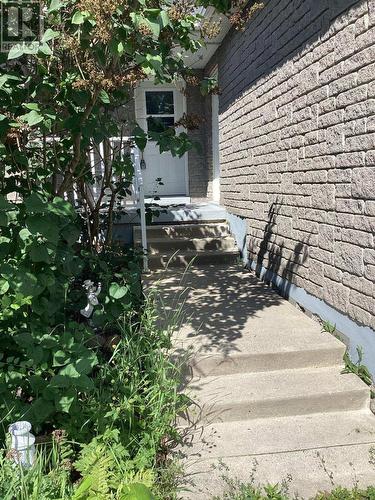 UPPER - 72 ADAMS STREET , Bradford West Gwillimbury, Ontario L3Z 3E2 2