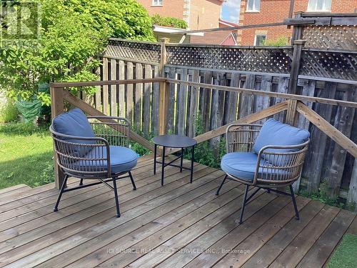 UPPER - 72 ADAMS STREET , Bradford West Gwillimbury, Ontario L3Z 3E2 4