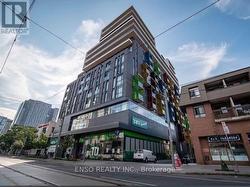 1221 - 297 COLLEGE STREET  Toronto, ON M5T 0C2