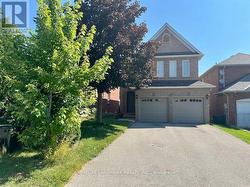 UPPER - 545 MENCZEL CRESCENT  Newmarket, ON L3X 2P2