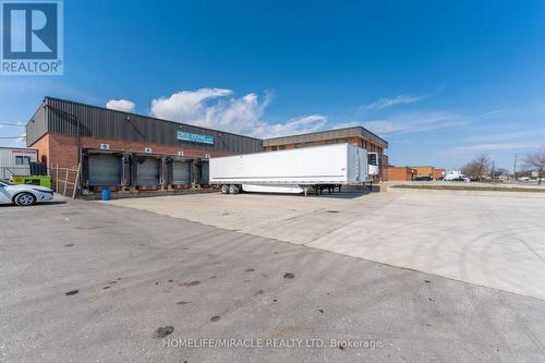 2375 Lucknow Drive, Mississauga, ON 