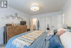 Primary Bedroom - 