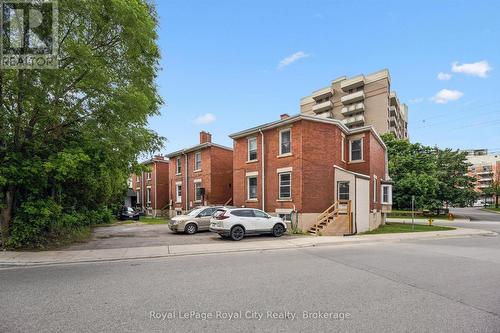 90 Neeve Street, Guelph (St. Patrick'S Ward), ON 