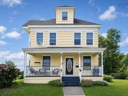32 Fraser Avenue Sydney Mines, NS B1V 2B7