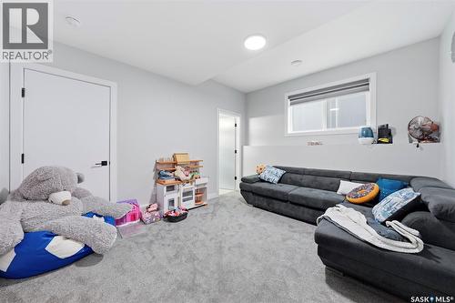 411 Schmeiser Bend, Saskatoon, SK 