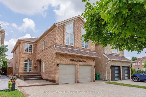 7339 Black Walnut Trail, Mississauga, ON - Outdoor