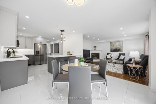 7339 Black Walnut Trail, Mississauga, ON - Indoor