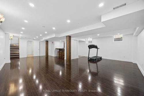 7339 Black Walnut Trail, Mississauga, ON - Indoor Photo Showing Other Room